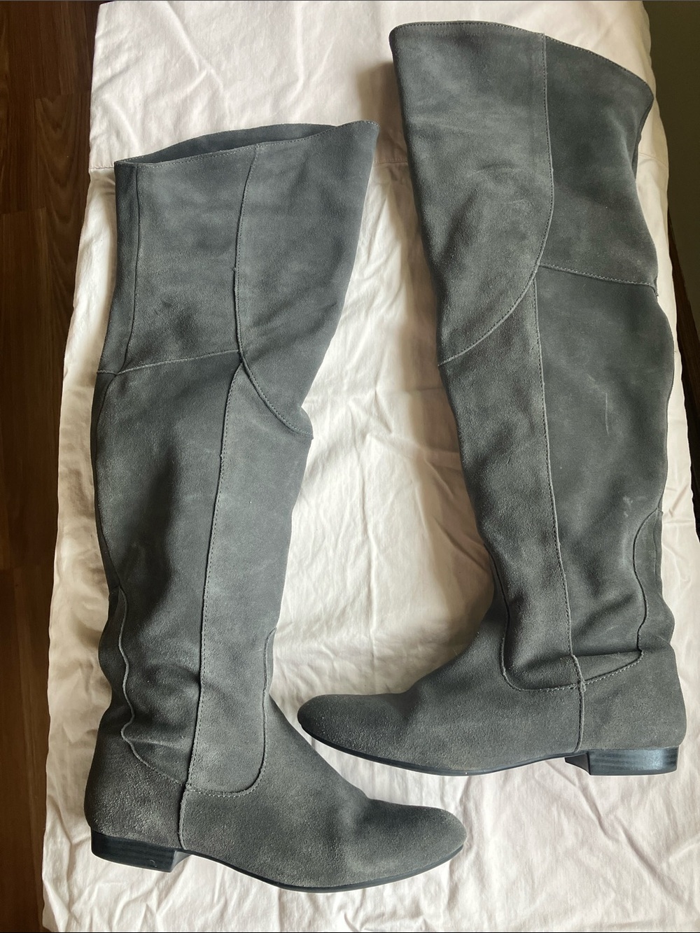 White Mountain Charcoal Suede Tallship Knee High Boots size 7.5